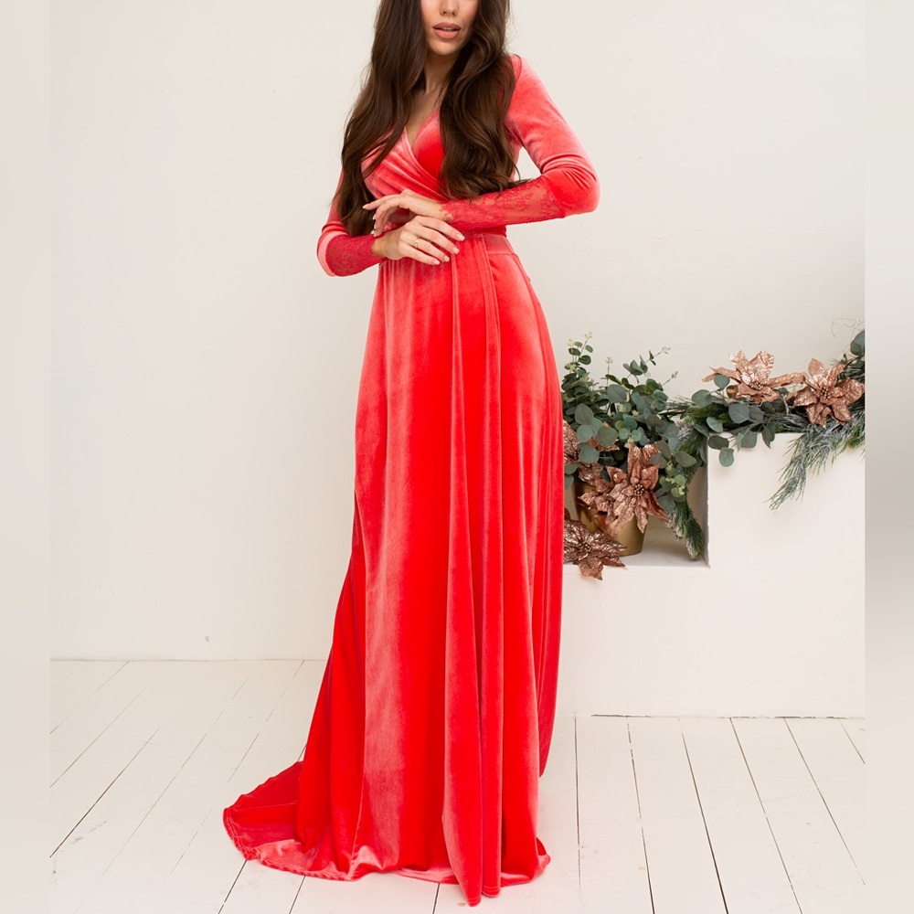 ❗️NEW❗️Coral V Neck Lace Wrap Dress